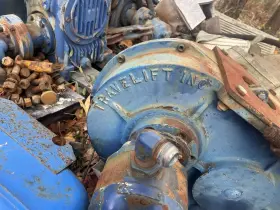 70241115 Allis Chalmers Travel Lift Gear Drive #3