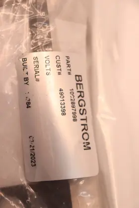 1002897998 Bergstrom Hardware Kit