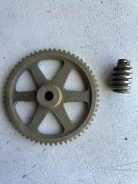 Nh-72 Boston Industrial Iron Gear Excellent Condition