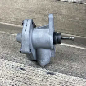 1w1699 Cat 1w1698 Genuine Transfer Pump Housing And Cover Caterpillar