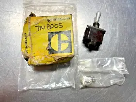 7n-8005 Cat 7n8005 Genuine Oem Toggle Switch Caterpillar