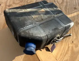 A0475287 Ecofit 4353373 Cummins Def 10 Gallon Tank