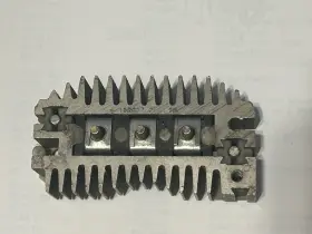 1875627 Farmall Ih - A New Bridge Holder For An Cub Lo-boy 454 464 574 Tractors
