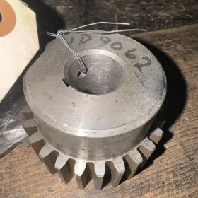 1d9062 Farmhand Nos Agco Gear