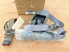 6c4z-7611b69-a Ford Oem Partial Seat Belt 6c4z7611b69a 3846786c1