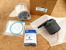 Hc4z-9n184-b Ford Fd-4637 Oem Motorcraft Fuel Filter Kit 5794841