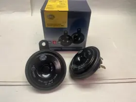 011225802 Hella Two Tone Disc Horn Set 12v