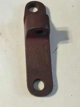 364804r1 International Harvester Farmall - A New Steering Bracket For An Ih 300 Utility 330 Tractors #2