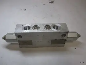 05424710022000 Jlg 310093 Oil Control Modena - Valve Equilibrage Double G3/8 24/13 656596