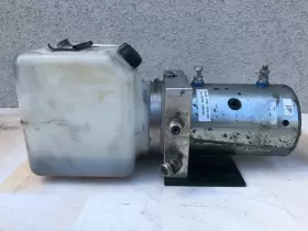 3600463 Jlg Part - Pump Motor/tank 24vdc Oem #2