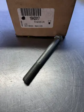 19h2017 John Deere Genuine Oem Bolt