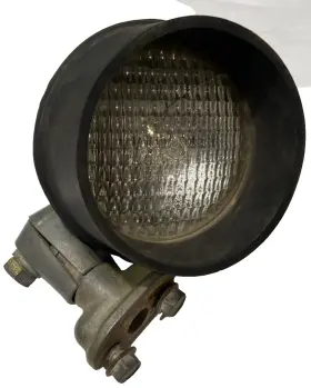 Ah212091 John Deere Pre-owned Light With Mount. Bulb Is Bad 1 Mount Bolt Damaged #3