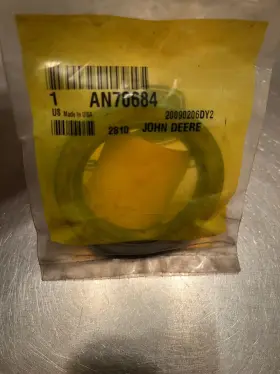 An70684 John Deere Genuine Oem Seal