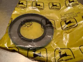 At40603 John Deere Genuine Oem Seal