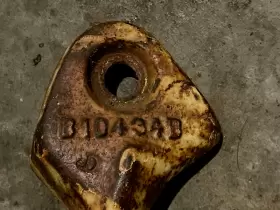 B10434-b John Deere B10434b Genuine Scraper #2