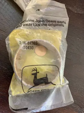 H84365 John Deere Nos Original Equipment Bushing