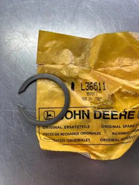 L36511 John Deere Genuine Oem Snap Ring