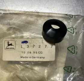 L37277 John Deere Genuine Oem Cap L37277 John Deere Genuine Oem Cap