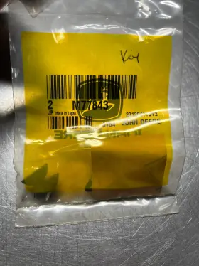 M77843 John Deere Genuine Oem Key Qty Of 2 Keys