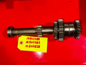 M807828 John Deere M807588 4100 Hydro Shaft With Gears M808588