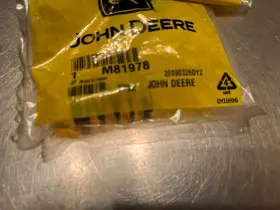 M81978 John Deere Genuine Oem Compression Spring Qty Of 2 Springs