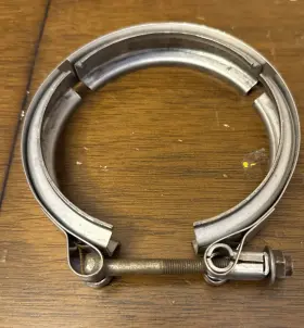 Re47537 John Deere V Clamp Genuine Oem Breeze