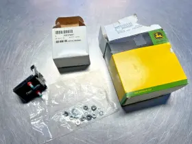 Re37091 John Deere Re62240 Genuine Oem Solenoid Hitachi