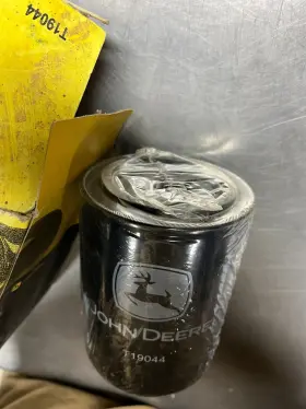T19044 John Deere Oem Oil Filter #3