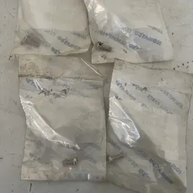 01220-40514 Komatsu Genuine Screw Set Of 4 New Oem