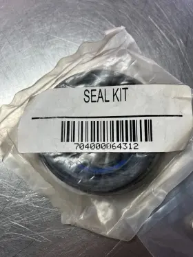 099-7876 Komatsu 704000064312 Dresser Seal Kit 40338e 110719
