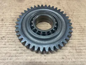 56800600 Kuhn - 38 Tooth Idler Gear And Bearing For Gmd 600 John Deere 265 275