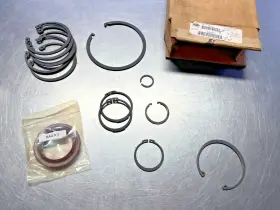 342sh592a Mack Oem Partial Snap Retaining Ring Kit