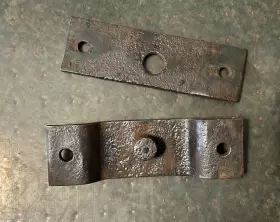 01629pma New Idea -a Used Pivot Plate And Stud For No. 10 302 323 Corn Pickers