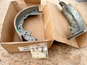 0204012162 Paccar Genuine Oem Peterbilt Brake Shoe Lining Kit