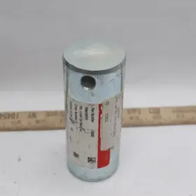 L68882 Star Equip. Pin Level Cylinder Rod End