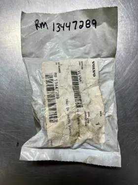 Rm13447289 Volvo 13447289 Genuine Oem Split Eyelet Nozzle Ingersoll Rand