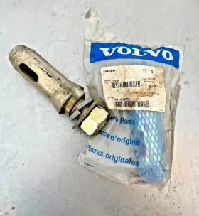 Rm43895721 Volvo 43895721 Oem Mandrel And Another Similar Mamdrel Nut/wash