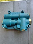 Bendix Tractor Protection Valve TP5 288605 2032025C91 T-292093-E. Fixed Price $199.99.