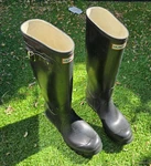 Hunter Wellington Boots Black Garden Shoes Rubber Old Queen Royal Family Wellies. Fixed Price $134.55.